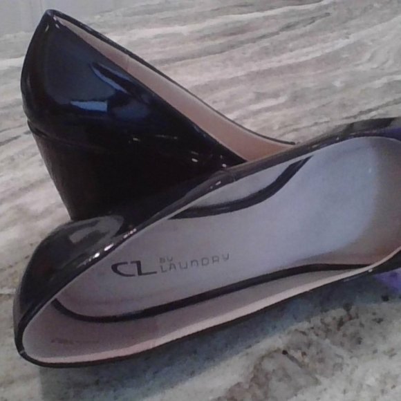 Peep Toe Wedge CZ by Laundry NEVER WORN - Picture 5 of 6